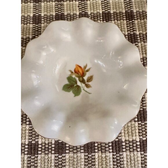 Vintage Rare Yellow Rose design Porcelain Footed Dish Sarah small trinket - Picture 4 of 8